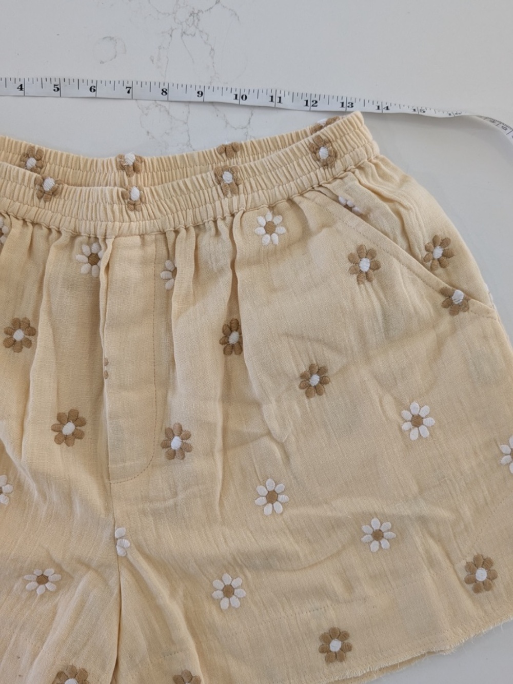 BAZISZT Casas Wildflower Embroidered Shorts Yellow Cotton Muslin Medium NWT - Picture 9 of 12